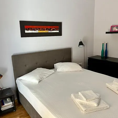Cozy Apartment *